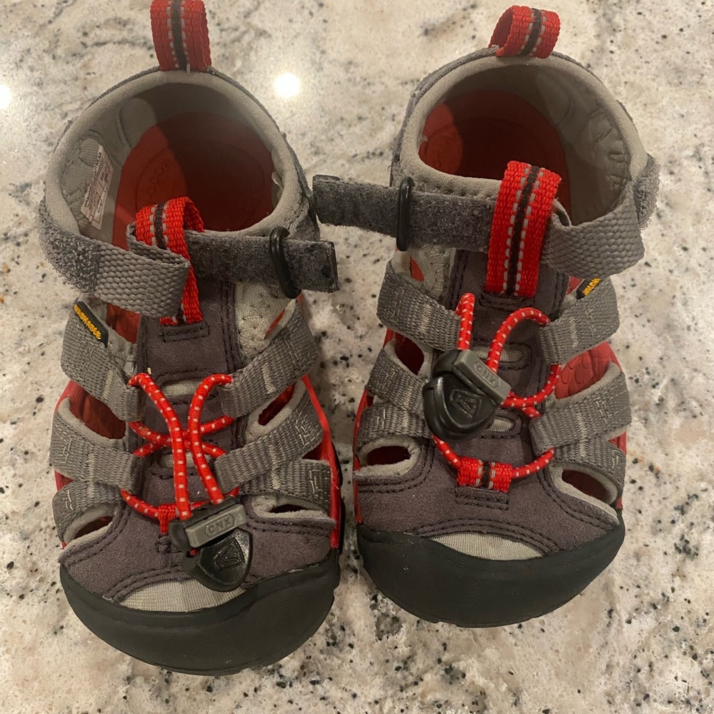 Keen Toddler Water Sandals, Size 9